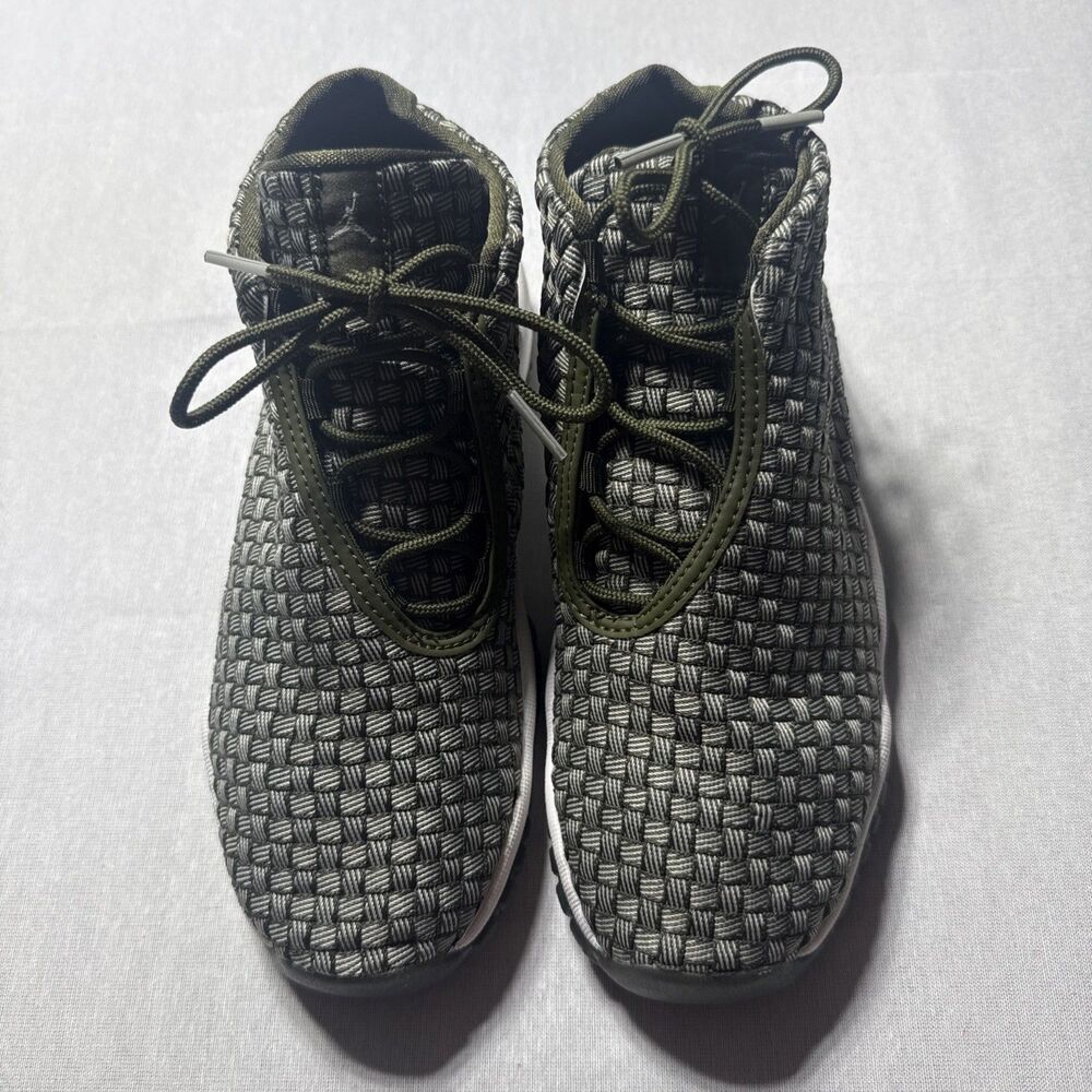 Air Jordan Future Youth Shoes Gray/Green Size 5.5Y Lightweight Mesh Upper